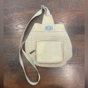 Beis The Naturals Sling